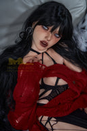 Vanessa – Poupée réaliste en silicone 161 cm, beauté gothique au regard ensorcelant